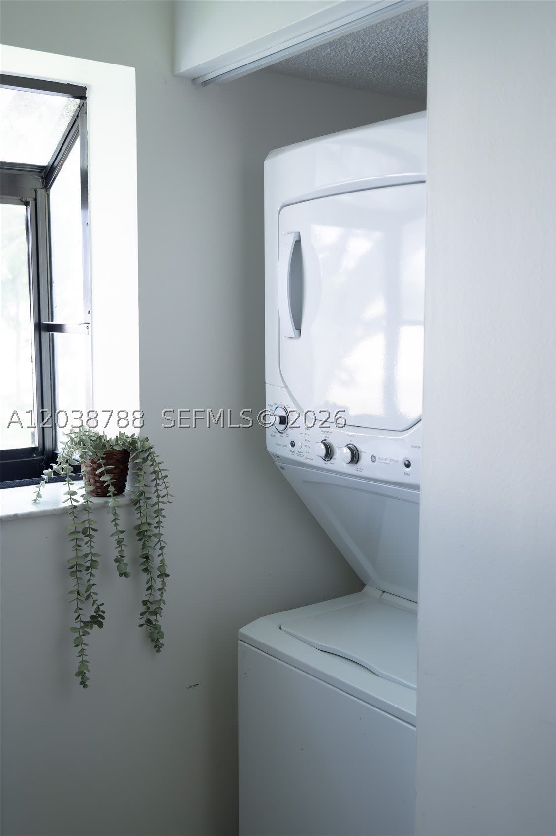 508 Gardens Dr – photo 5