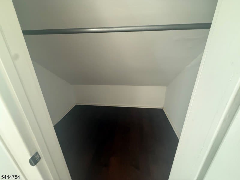 409 Bacheller Ave – photo 5