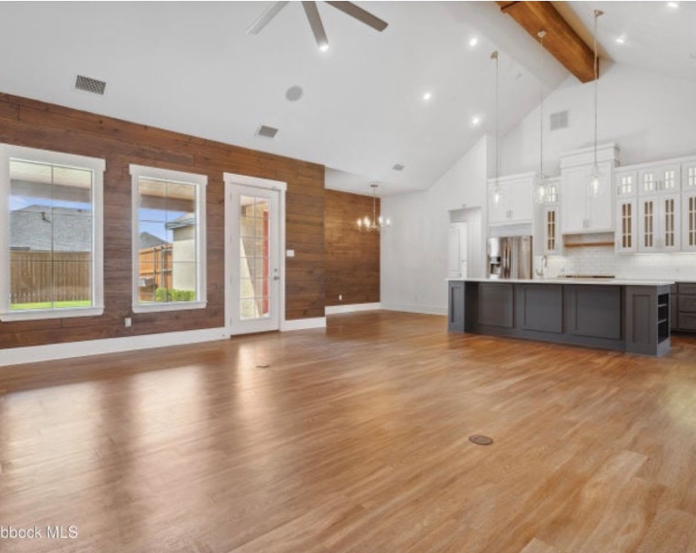Newer 4 bed 3 bath now available in Wolforth – photo 4