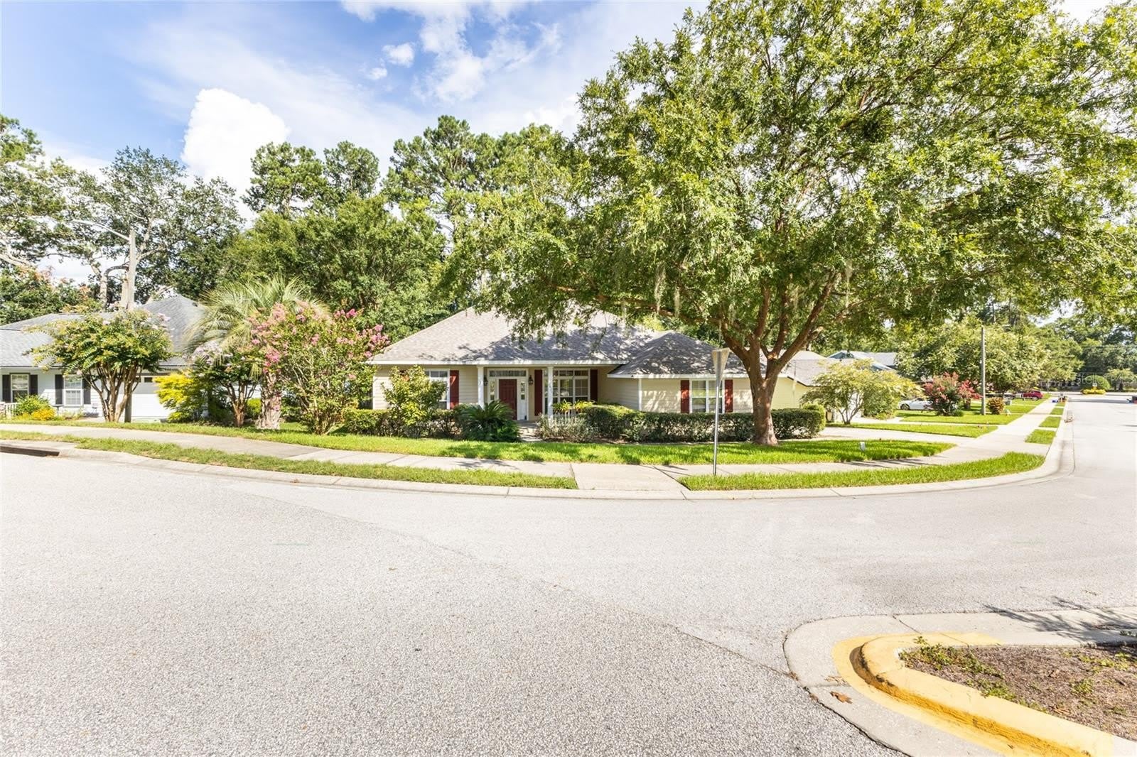 2429 NW 93RD Street – photo 3