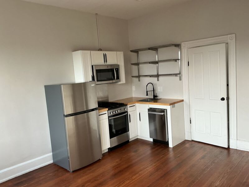 920 Washington Ave – photo 2