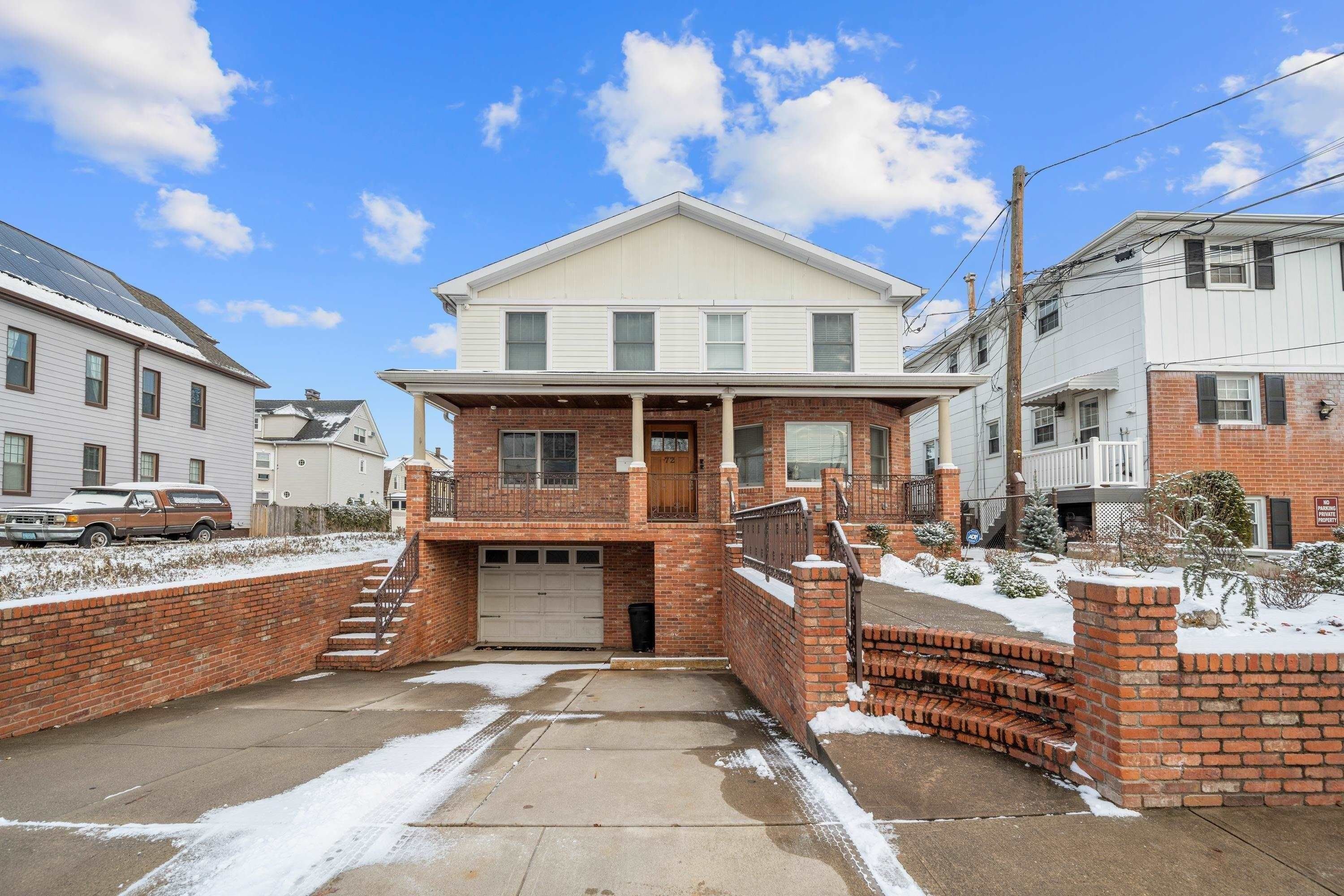72 BROADWAY – photo 1