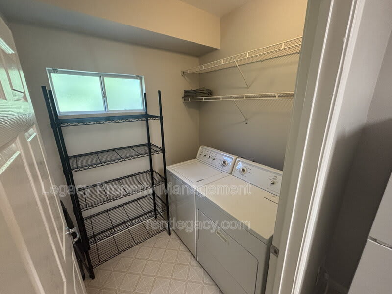 501 Gibson Dr – photo 5