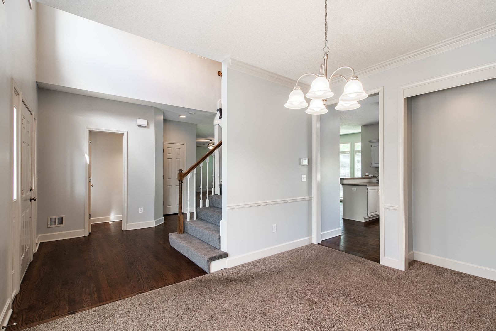 4 Bed Home in Blue Valley Schools – photo 4