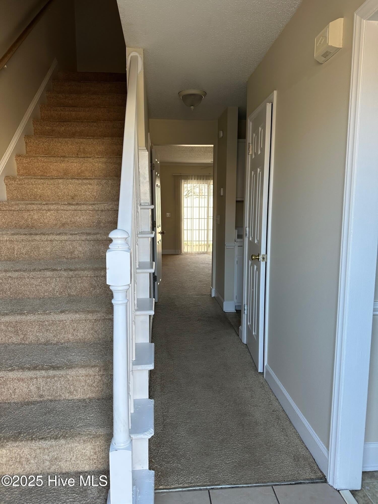 1264 Westridge Court – photo 2
