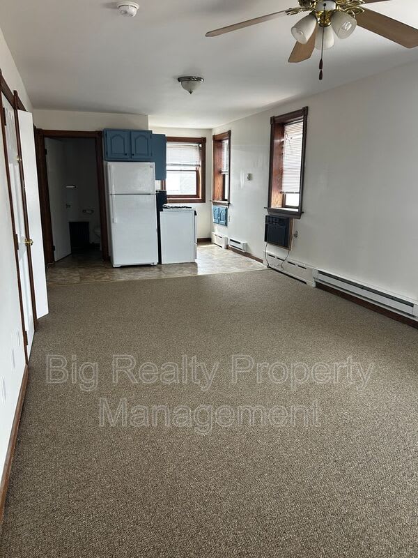 358 Hall St – photo 2