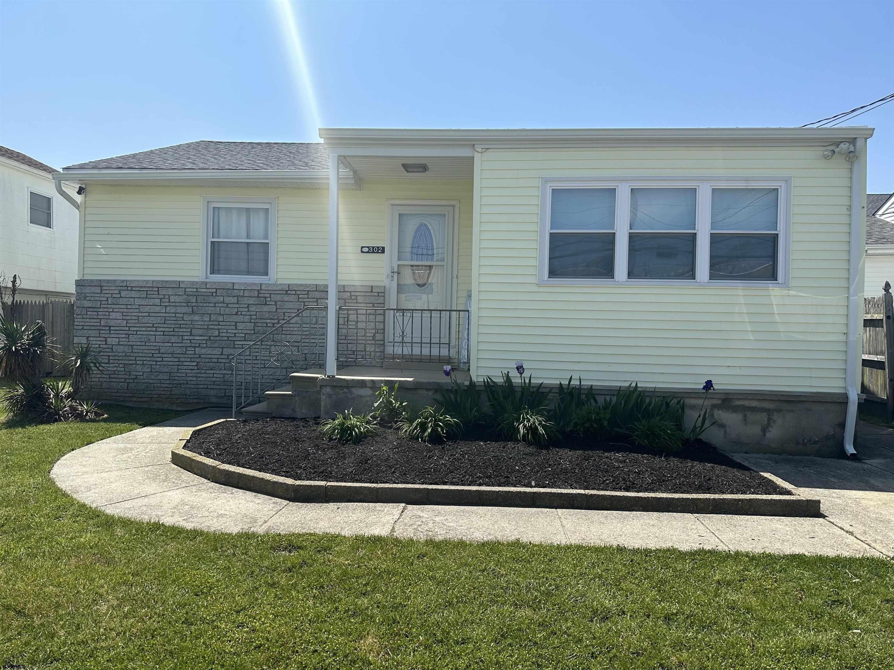 302 Sheridan Pl – photo 1