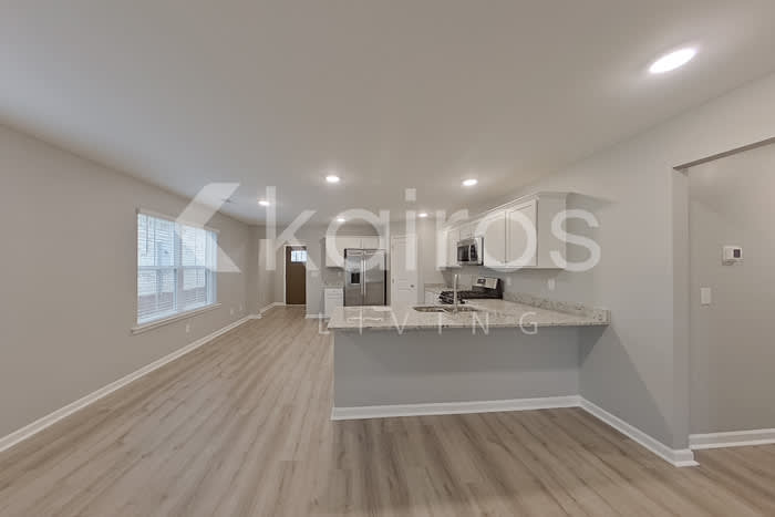 102 Denise Drive – photo 4