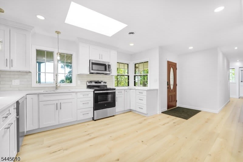 306 Warrenville Rd – photo 5