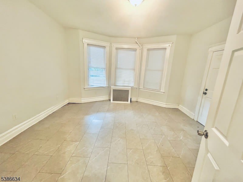 182 Seymour Ave First FL – photo 3