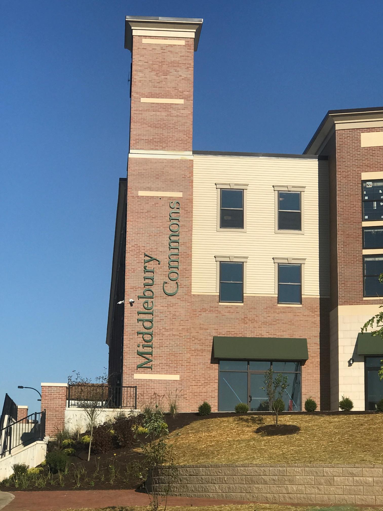 931 East Market Street – photo 2