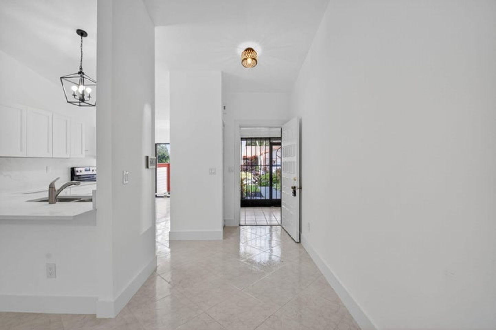 29 Fawlkland Circle Boynton Beach Fl 33426 – photo 4