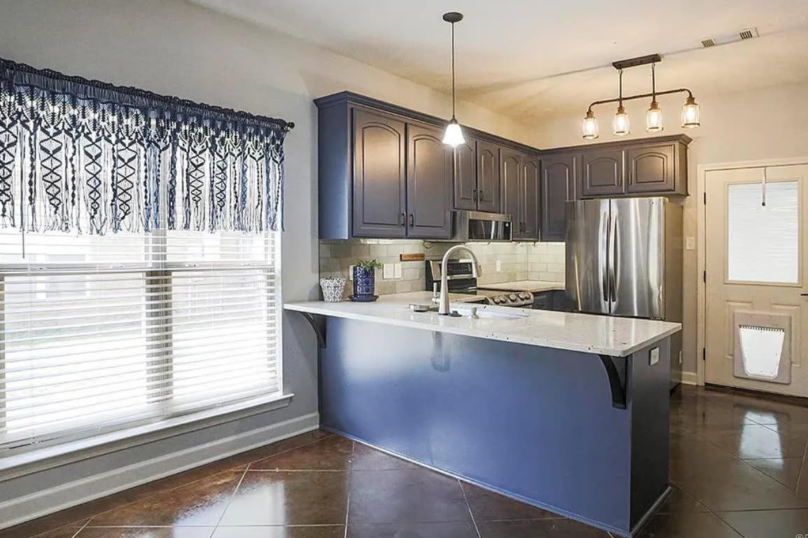 535 Davis Street – photo 3