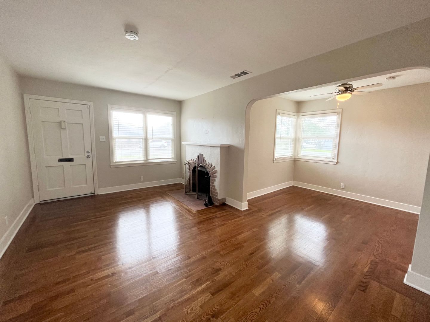 ARDEN ARCADE Two Bedroom Single Family Home – photo 2