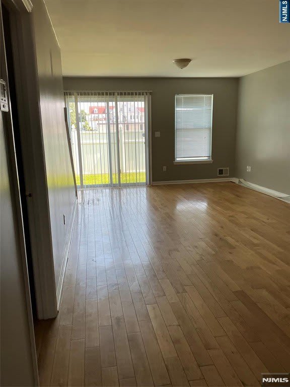 102 Berry Street – photo 4