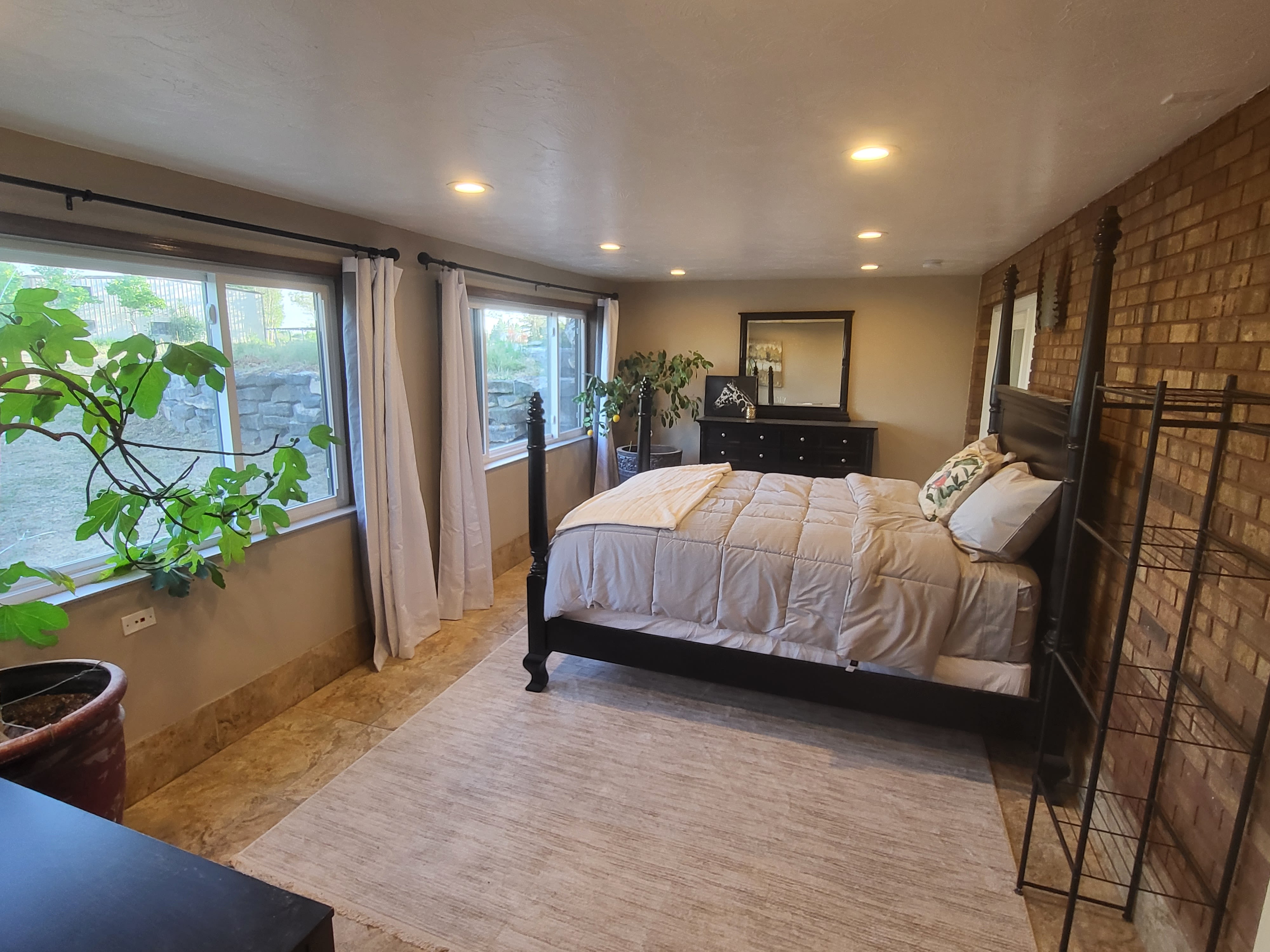 4648 East 9th North – photo 4