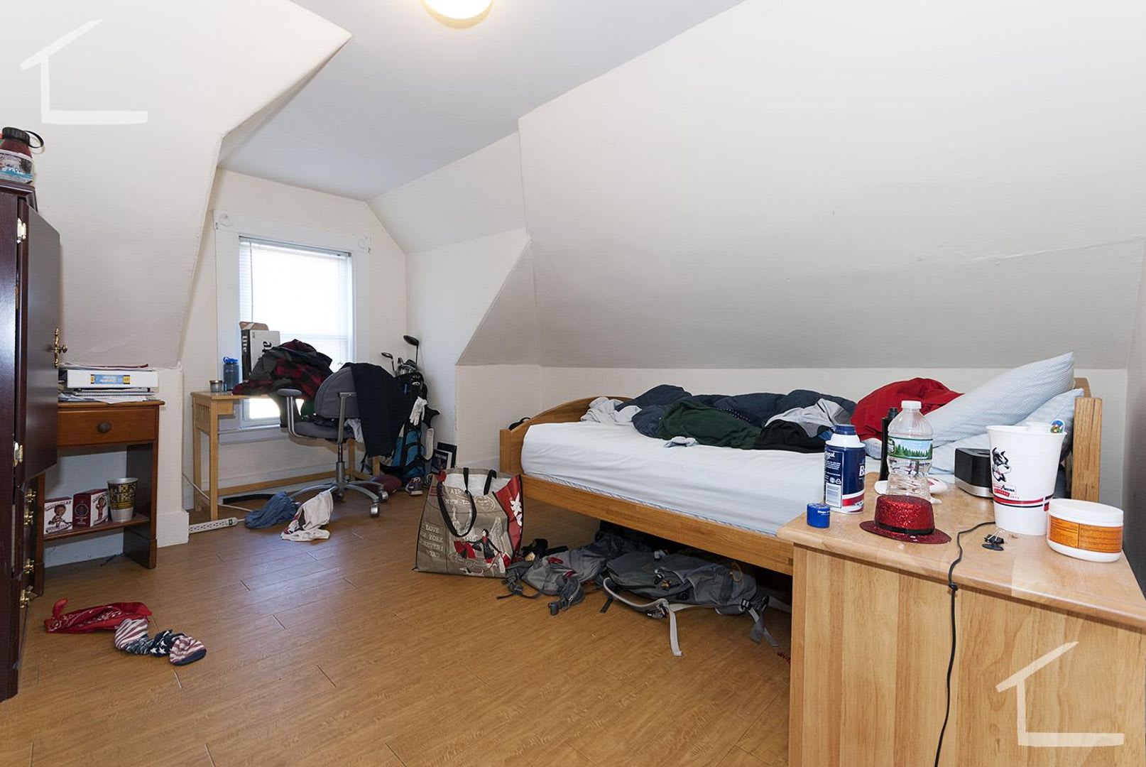 Hige 4 Bed Split In Allston – photo 1