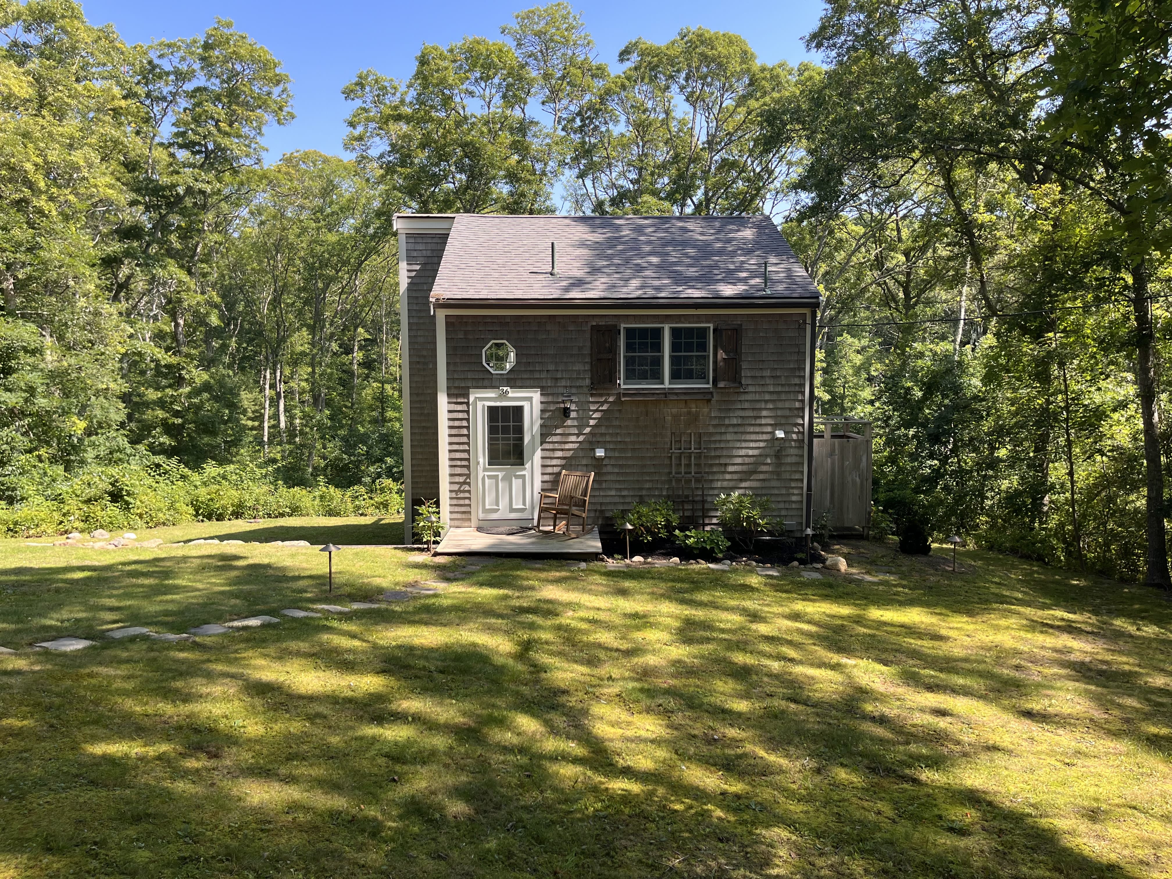 36 Circuit Avenue – photo 1