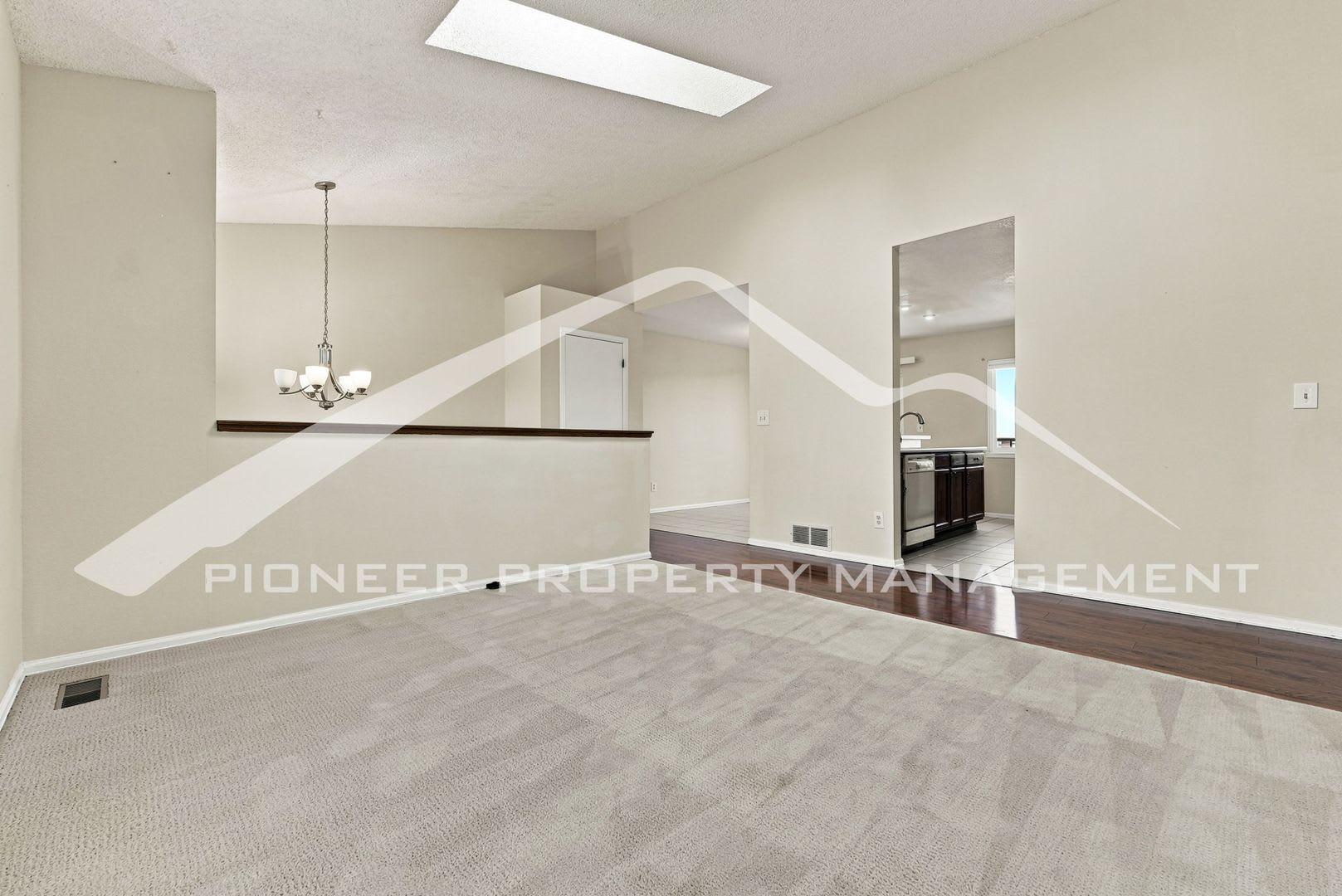 Spacious Home with Central AC and 2-Car Garage – photo 4