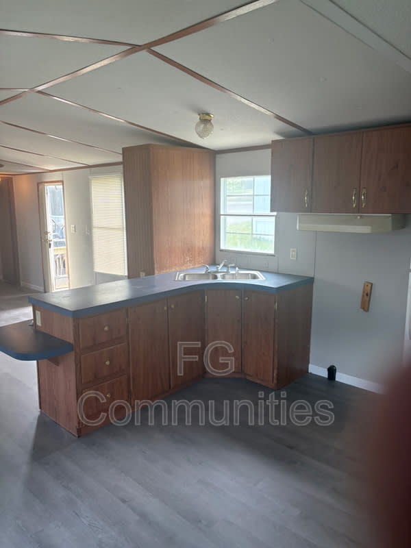 1726 Suburban Dr Lot 25 – photo 1