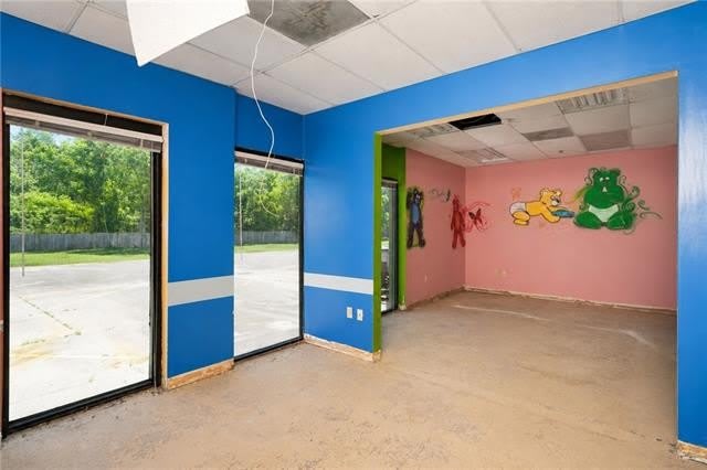 4949 BULLARD Avenue – photo 2