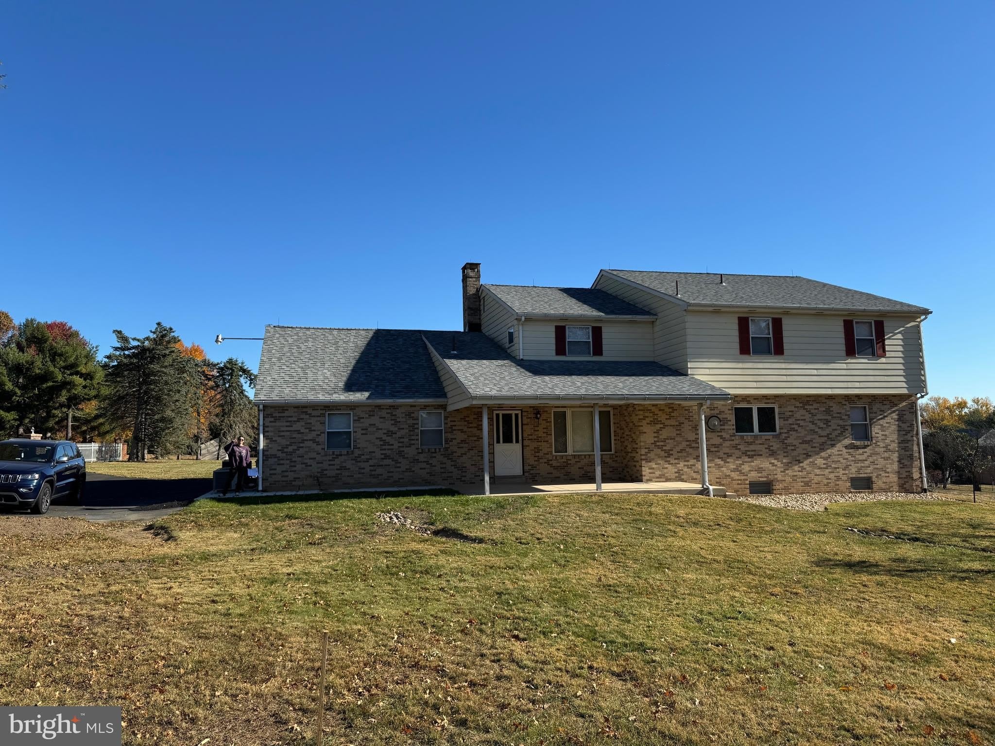 1305 HAWTHORNE Lane – photo 2