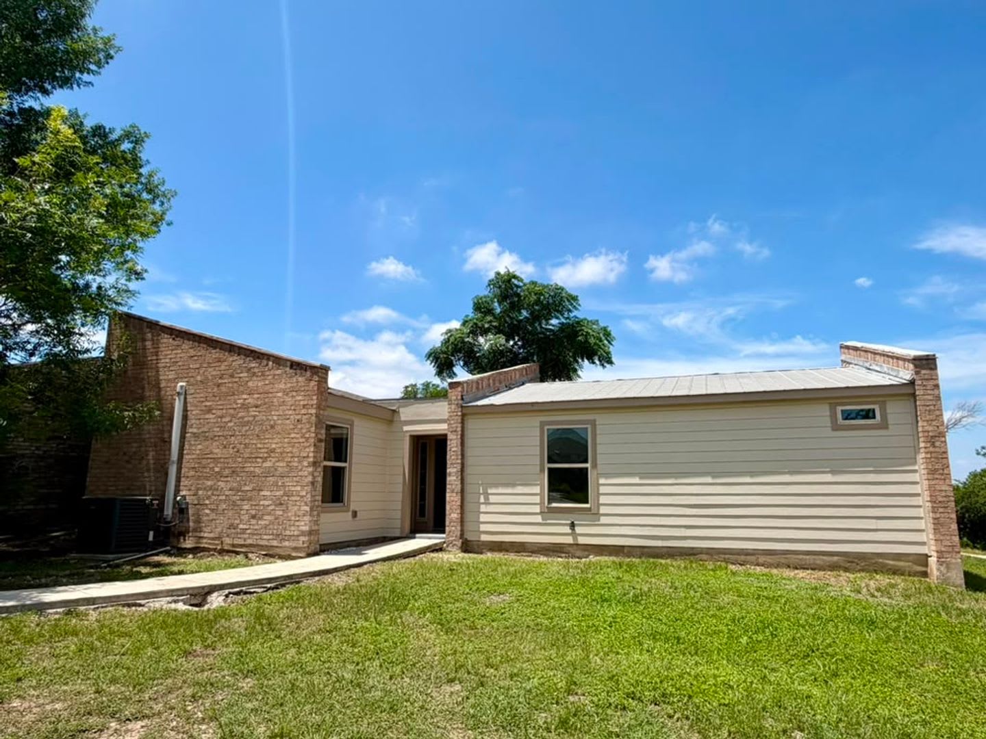 For Rent – 12010 Sailing Away St, San Antonio, TX 78233 – photo 2