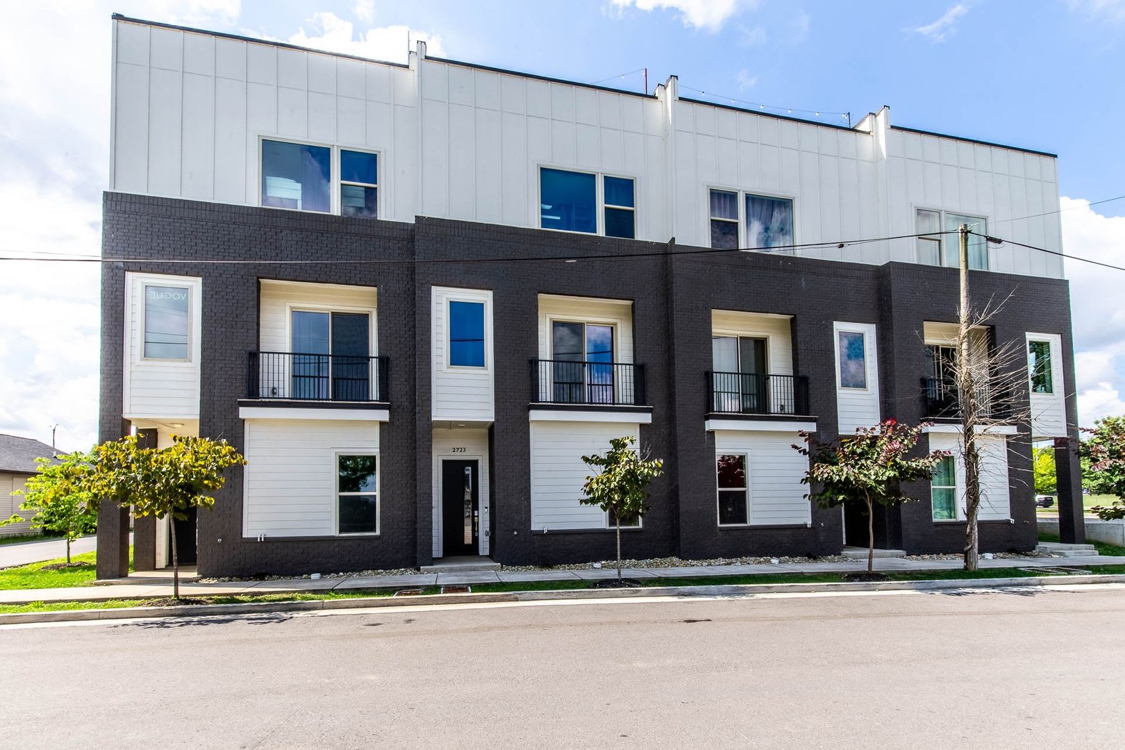 Modern 4 Bed 4 Bath Townhouse With Rooftop Terrace In Nashville 1 857 Sq Ft – photo 2