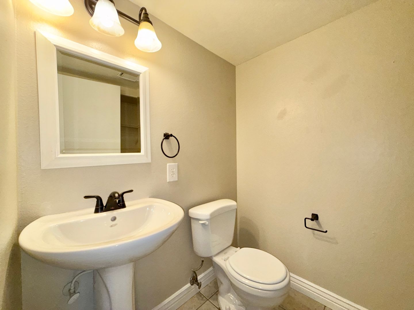 Charming 2 Bedroom Townhome In Briargate With So Much New – photo 4
