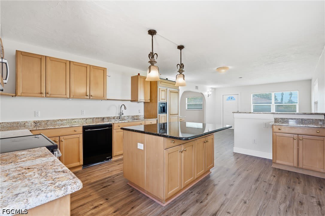 2342 Barden Street – photo 4