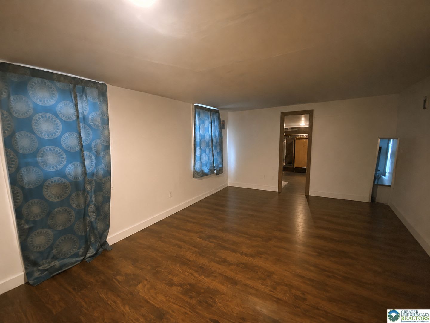 Cozy 2 bedroom allentown single home – photo 3