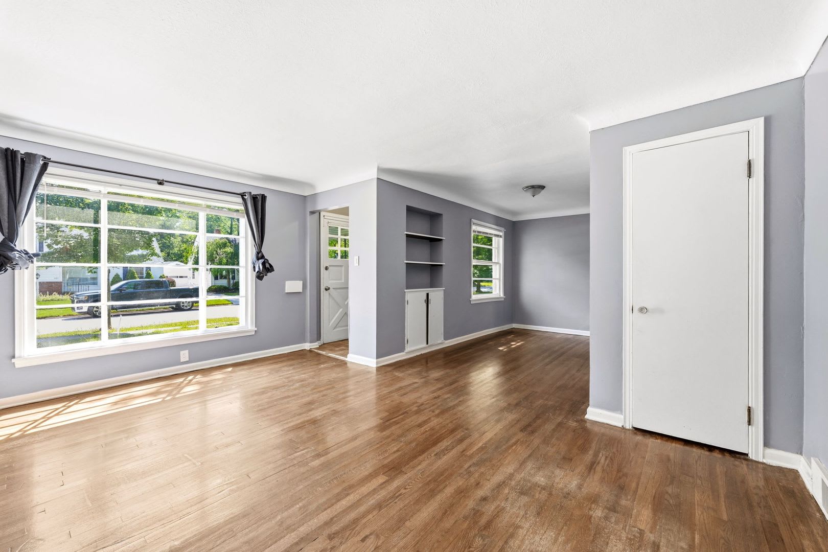 988 GLENSIDE AVE – photo 3