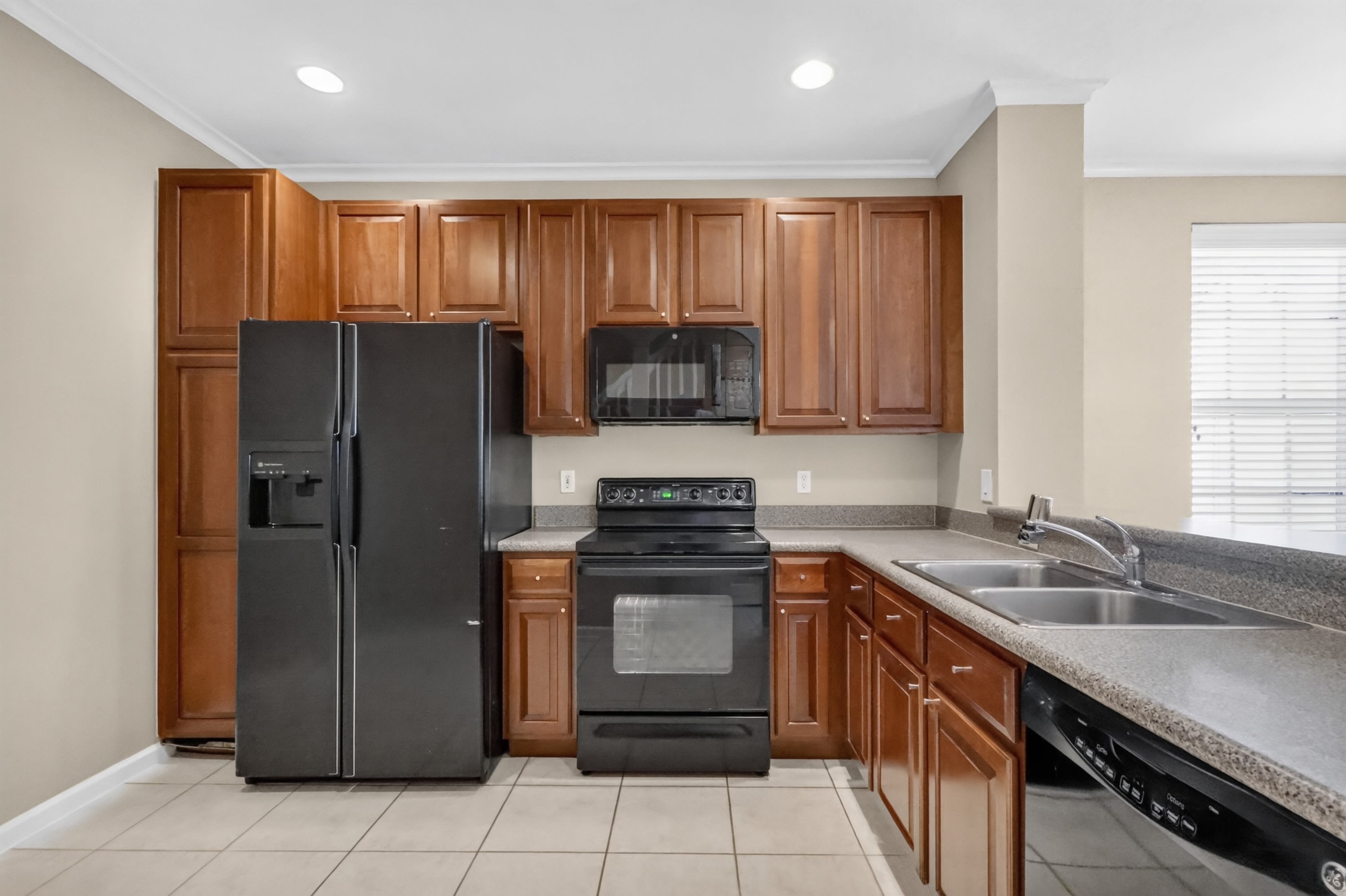 8103 Bellagio Lane – photo 5