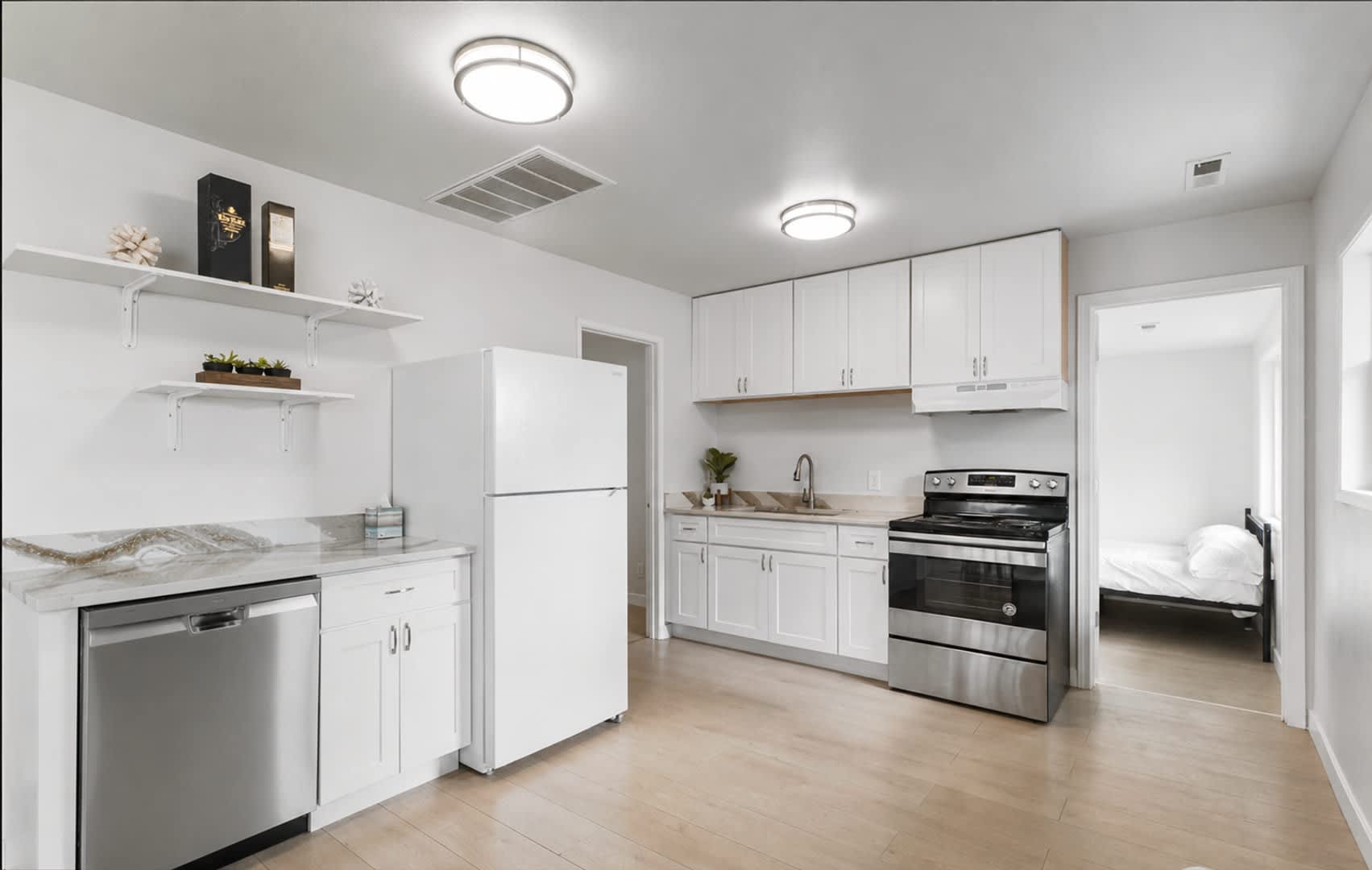Newly Remodeled and Spacious 3 bedroom 1 bath Rambler – photo 1