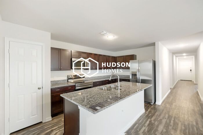 112 Goel Street – photo 4
