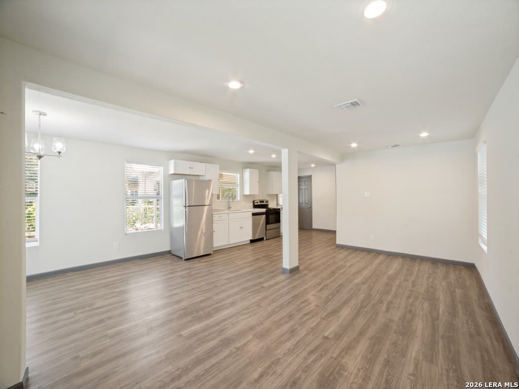 334 BANK ST – photo 5