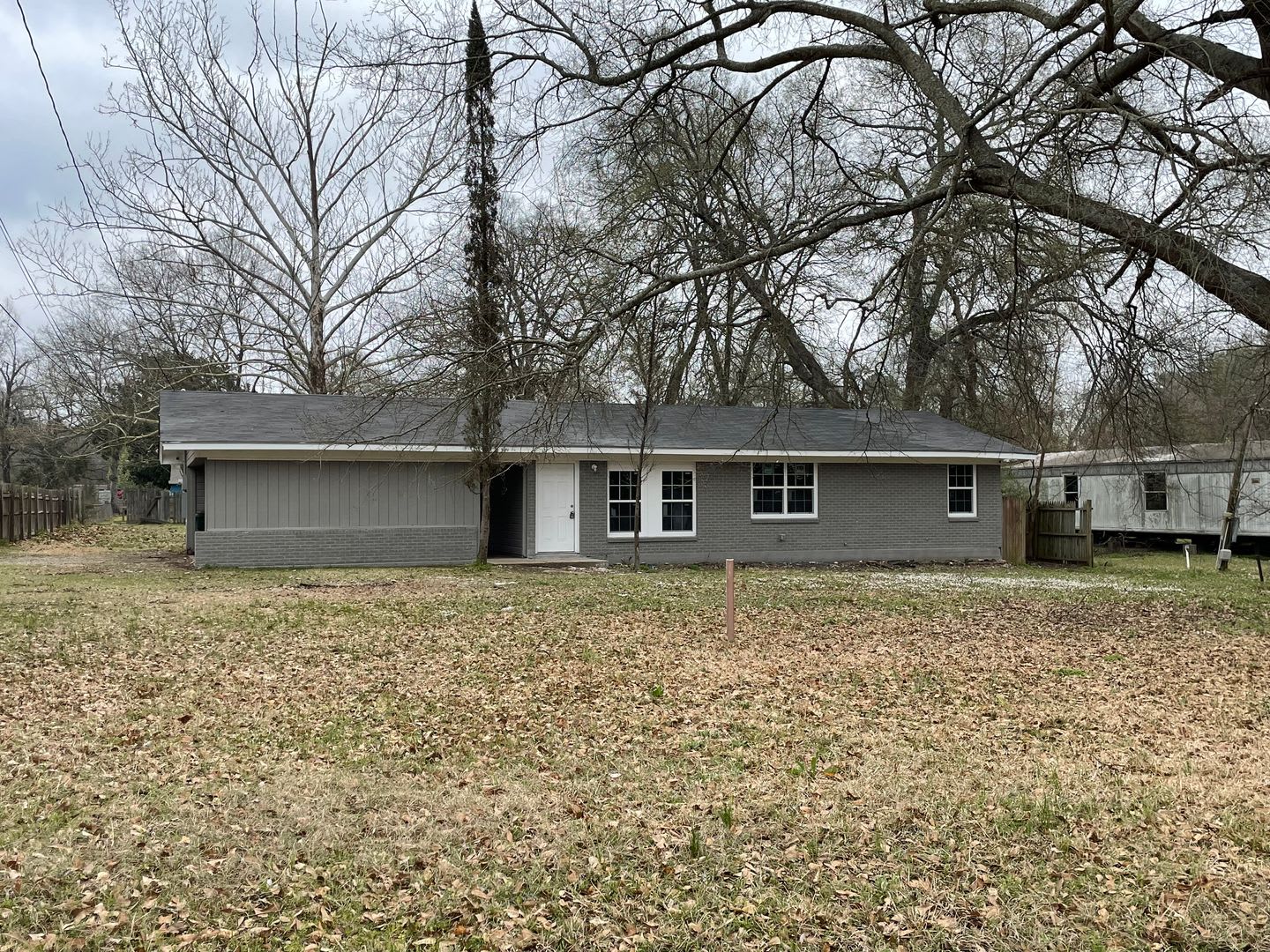 Remodeled 3 Bedroom Home, Everything Is New! – photo 2