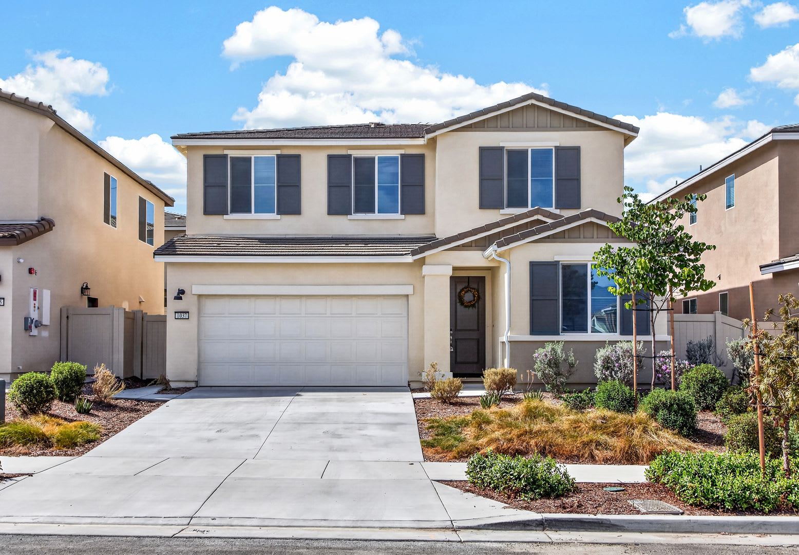 Newer 4-Bedroom 3-Bathroom Two-Story with a Loft! – photo 3