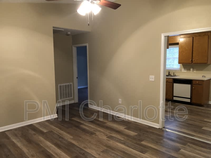 2519 Hickory Ave – photo 3