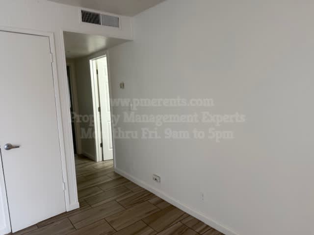 3919 North Ryde Avenue – photo 4