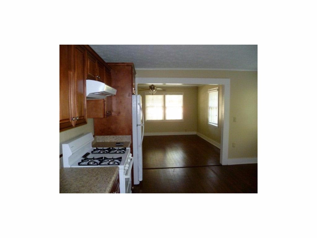 Vaughn Ave Available in October! – photo 4