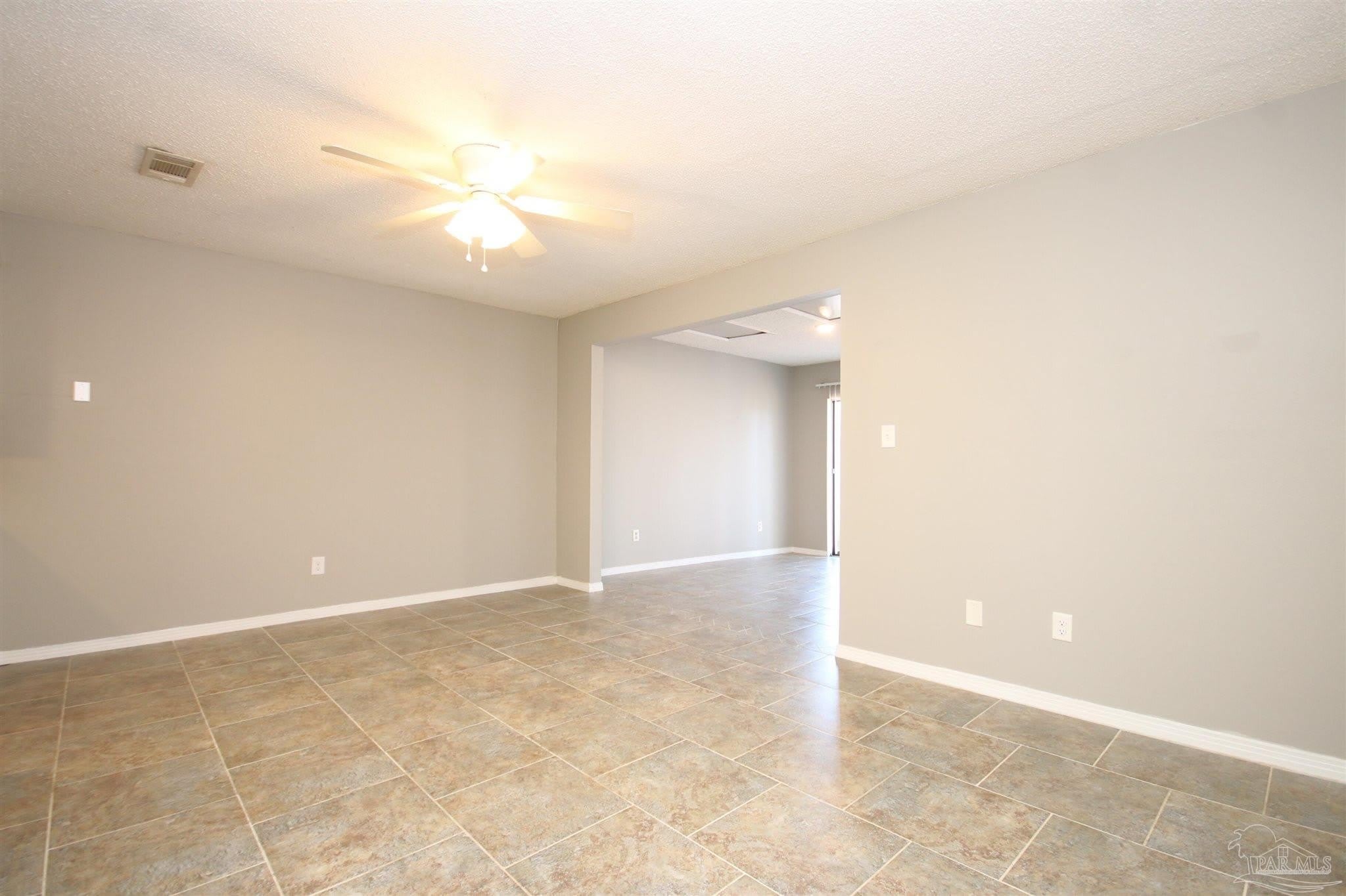 416 Waycross Ave – photo 5