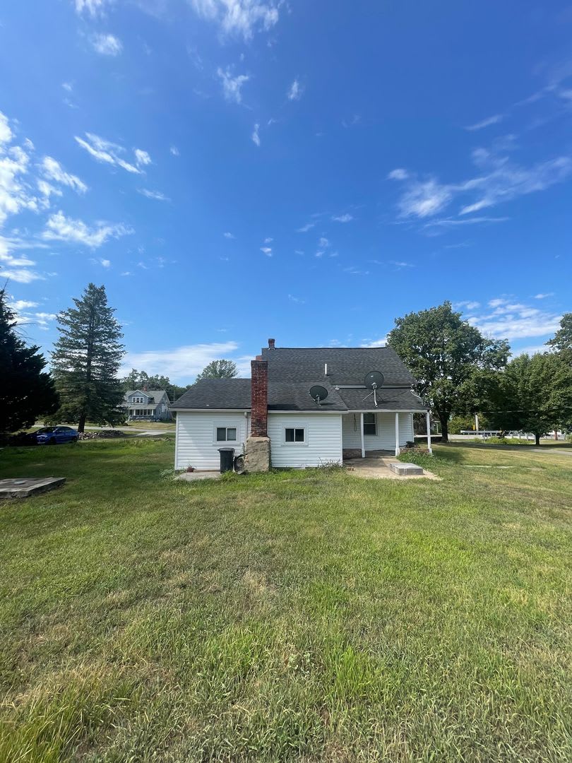 2 Bed 1 Bath House In Boonsboro – photo 4