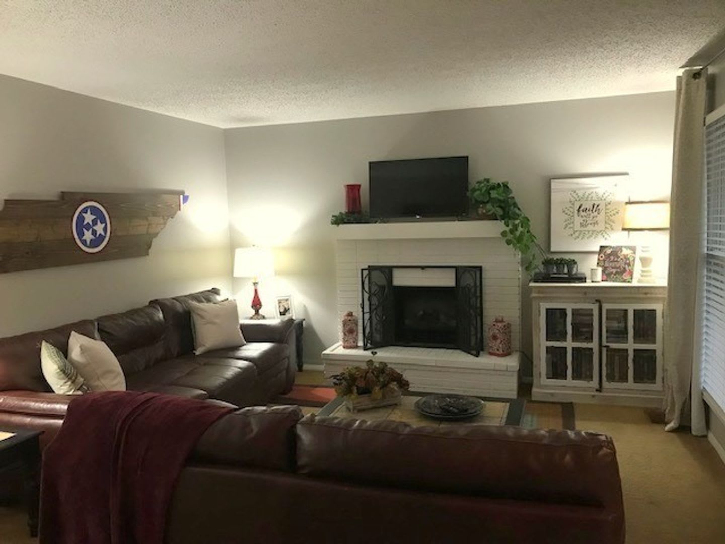 Home with Large Yard, Triple Rockvale – photo 3