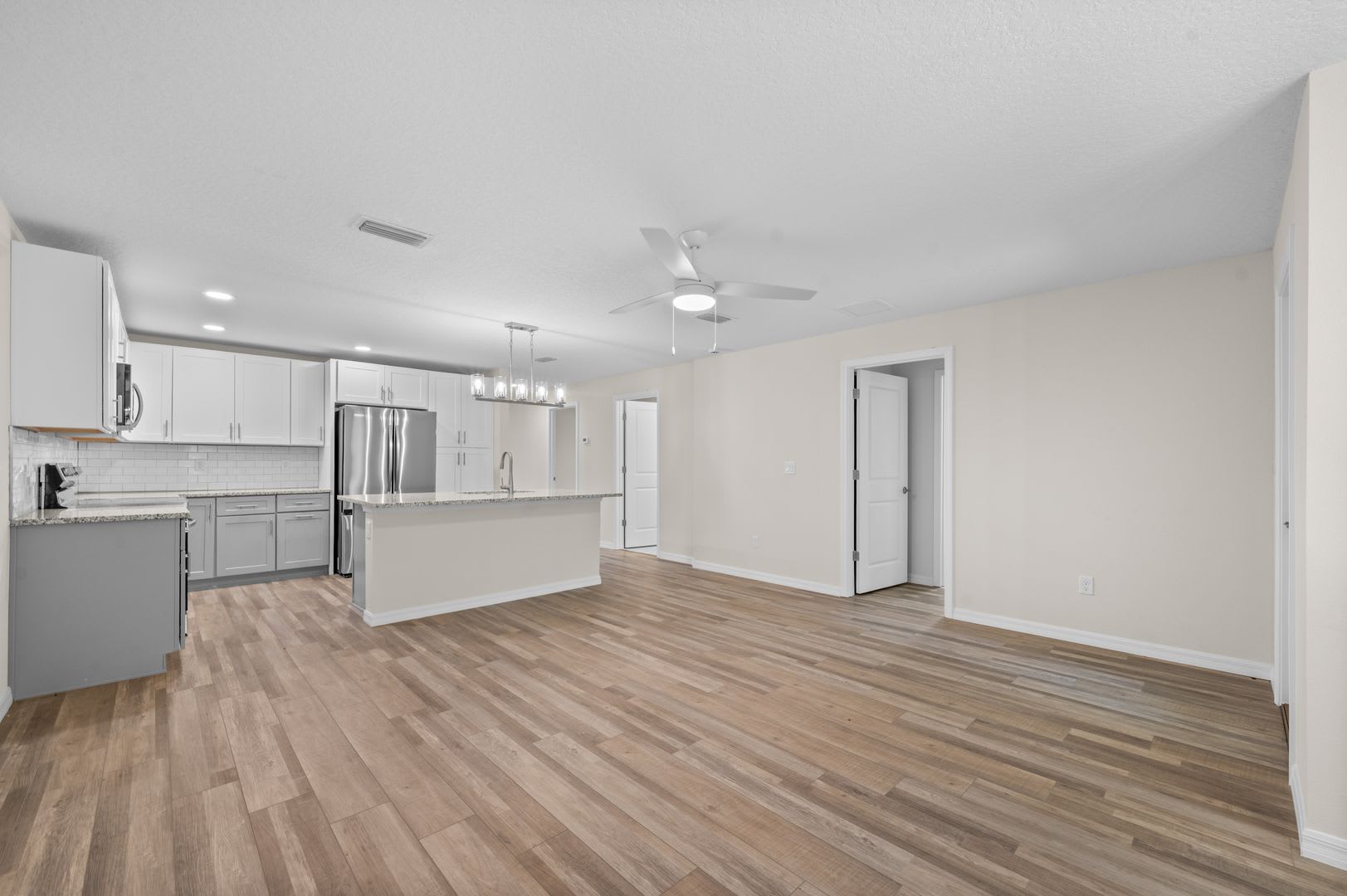 New Pine Lake Duplex – photo 3
