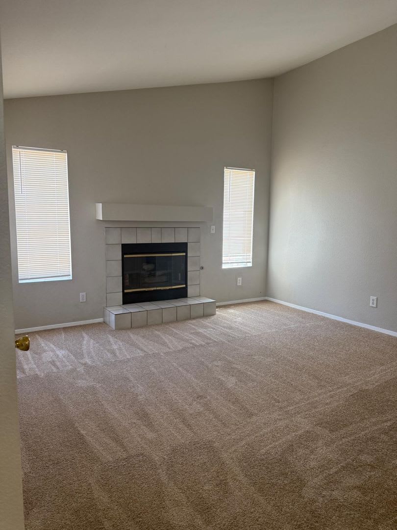 Ready for Move In. One Month Free Rent – photo 2