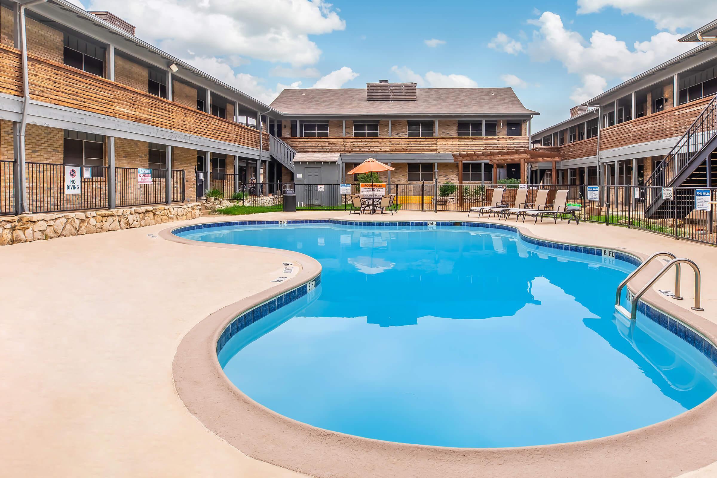 Camelot Apartments – photo 3