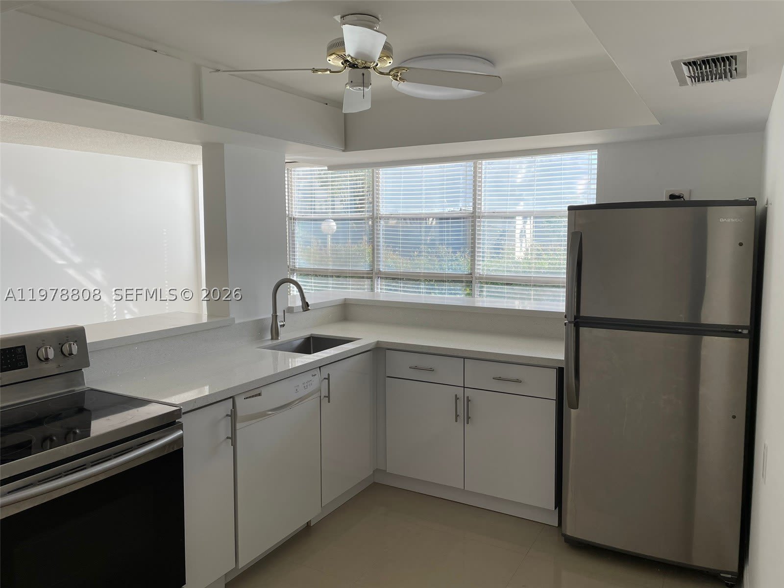 851 Three Islands Blvd – photo 3