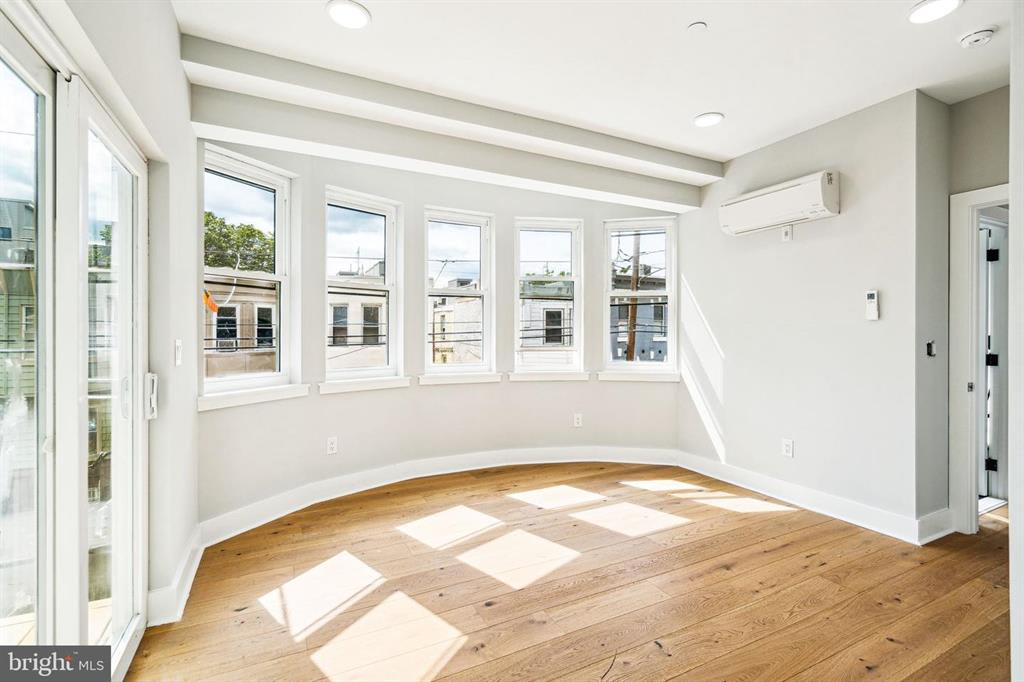 2356 Gerritt Street – photo 4