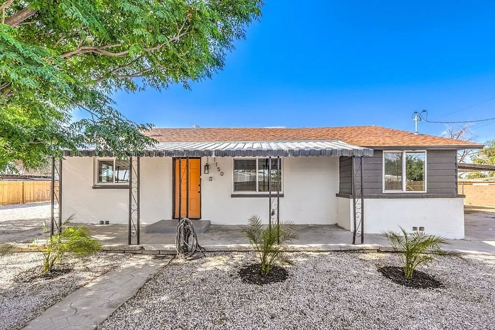 3bed 2 bath plus Casita HUGE LOT for all your RV & recreational storage needs – photo 2
